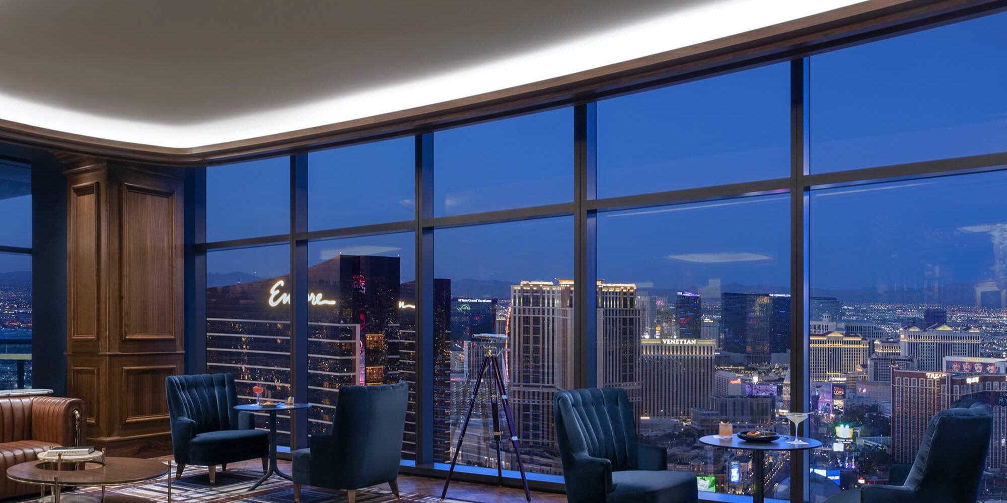 Allē Lounge on 66 – Sophisticated Sips with Skyline Views